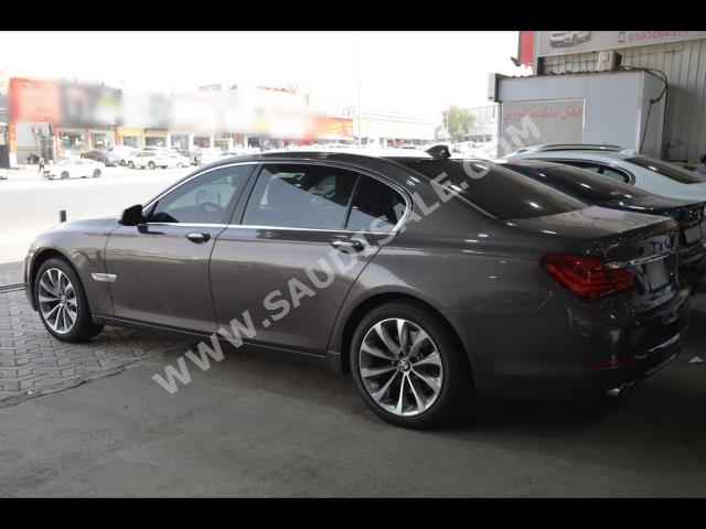 2015 بي ام دبليو الفئة السابعة 730 إل أي