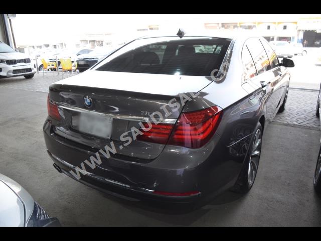 2015 بي ام دبليو الفئة السابعة 730 إل أي
