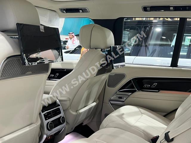 2023 لاند روفر رينج روفر اوتوبيوغرافي