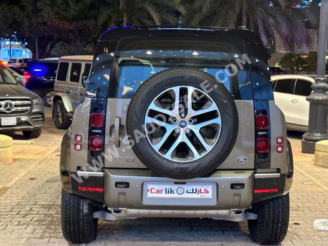 2023 لاند روفر ديفيندر اكس داينمك