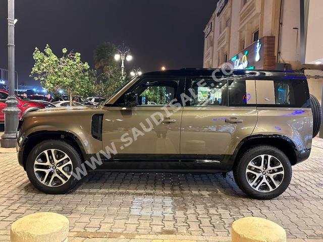 2023 لاند روفر ديفيندر اكس داينمك