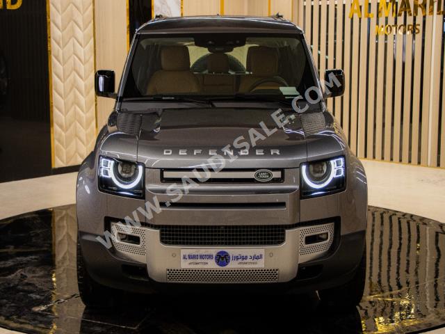 2023 لاند روفر ديفيندر