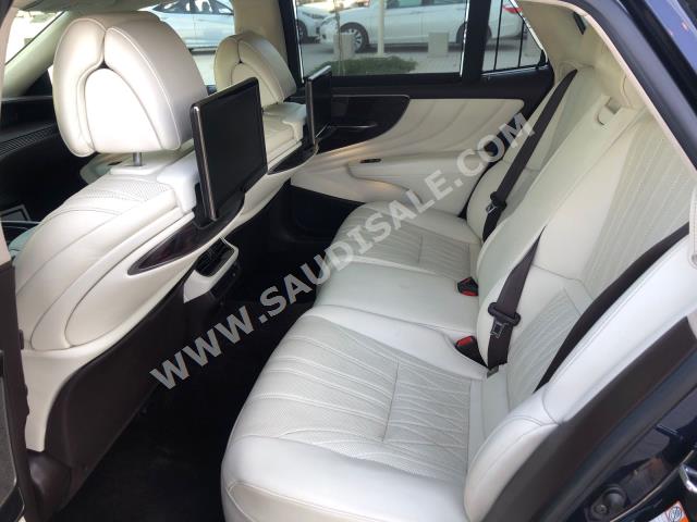 2018 لكزس إل إس 500