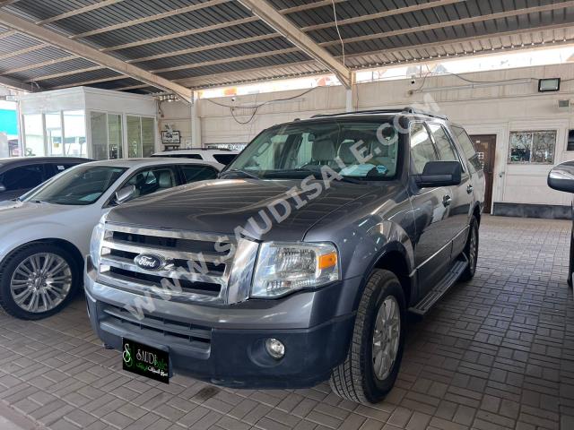 2013 فورد اكسبيديشن