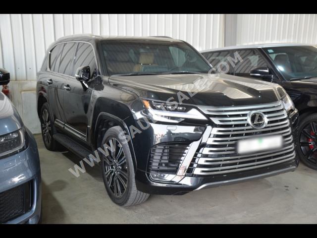 2023 لكزس إل إكس 600