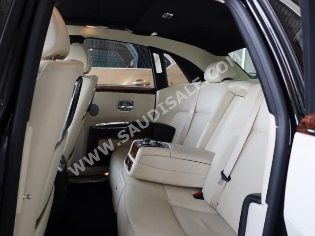 2012 رولز رويس قوست