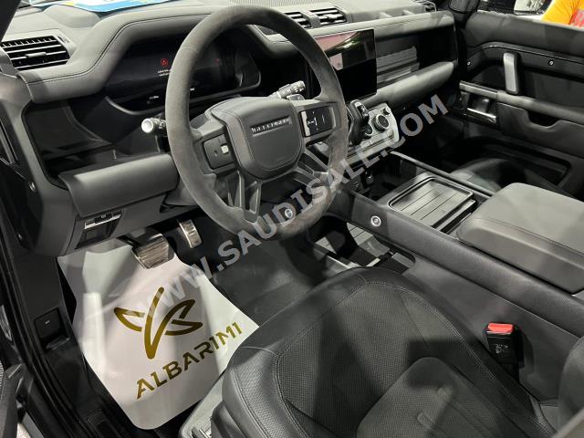 2023 لاند روفر ديفيندر