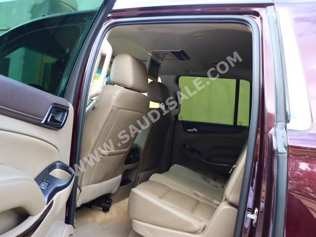 2017 جي ام سي يوكون اس ال تي