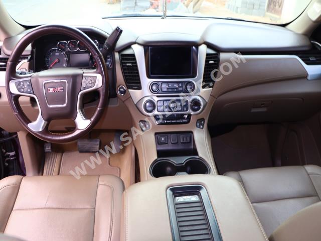 2017 جي ام سي يوكون اس ال تي