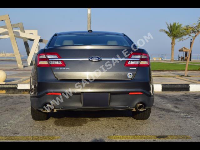 2017 فورد توروس اس اي ال