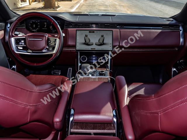 2022 لاند روفر رينج روفر اوتوبيوغرافي