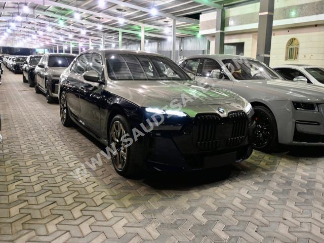 2023 بي ام دبليو الفئة السابعة 760 إل أي