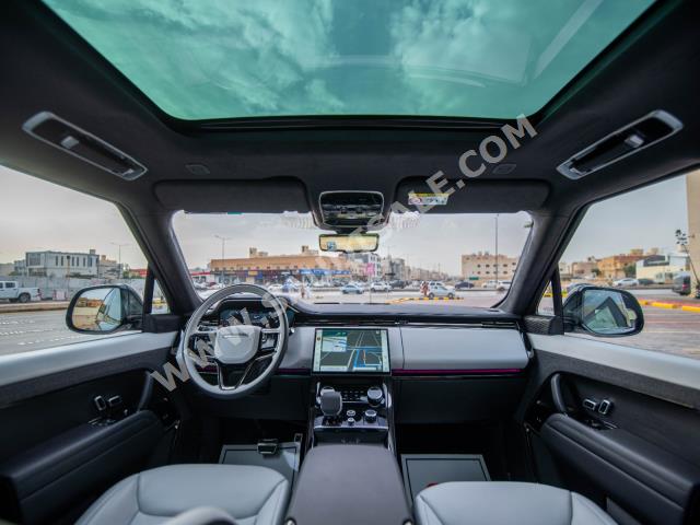 2023 لاند روفر رينج روفر سبورت فيرست اديشن