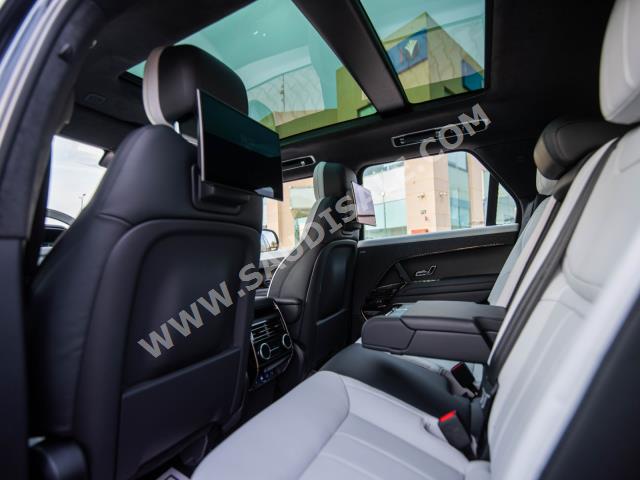 2023 لاند روفر رينج روفر سبورت فيرست اديشن