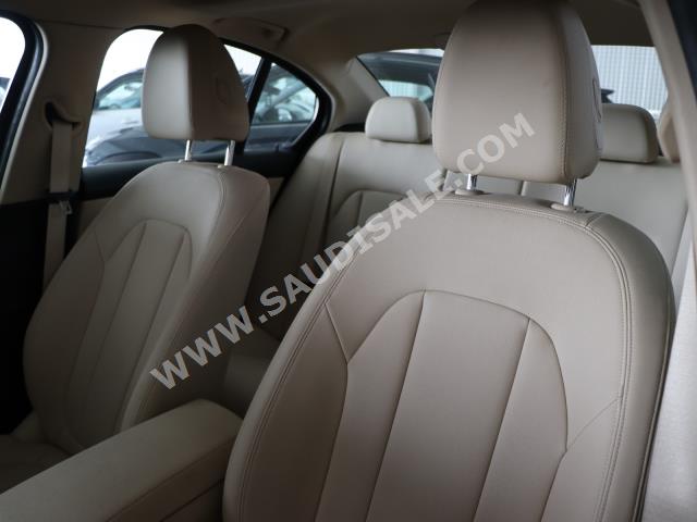 2021 BMW 3 Series 320i