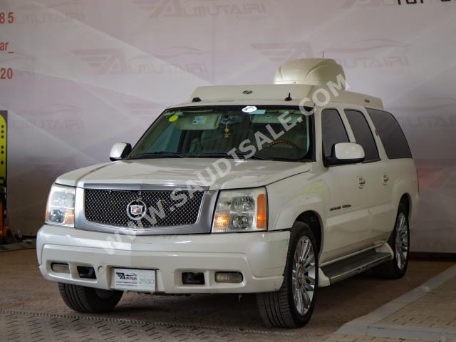 2005 كاديلاك اسكاليد