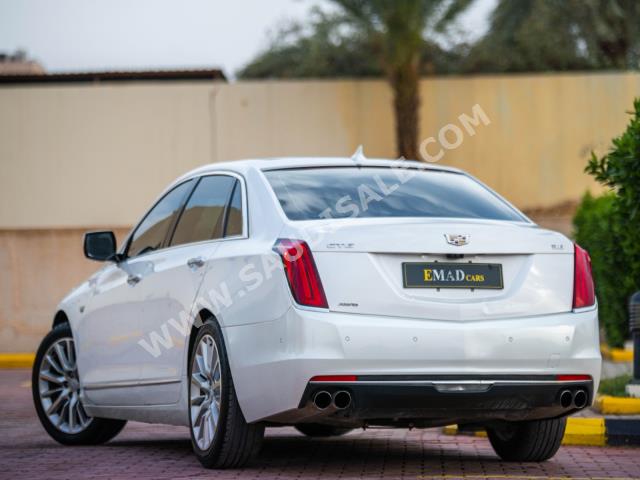 2018 كاديلاك سي تي 5