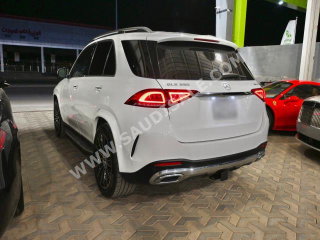 2020 مرسيدس - بنز جي إل إي 350