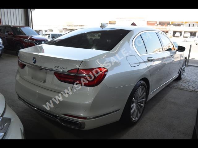 2016 بي ام دبليو الفئة السابعة 740 إل أي