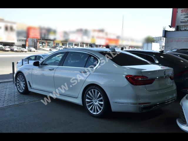 2016 بي ام دبليو الفئة السابعة 740 إل أي