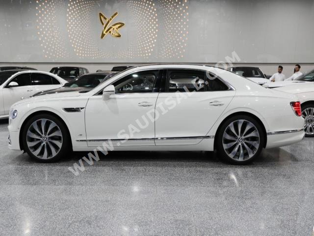 2022 بنتلي كونتيننتل فلاينج سبير