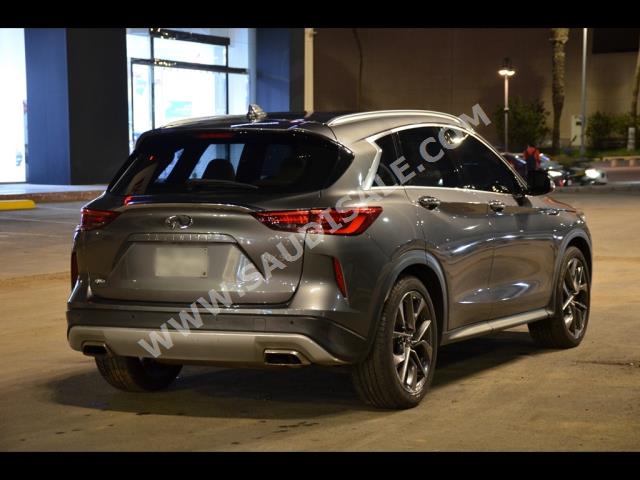 2021 انفينيتي كيو اكس 50