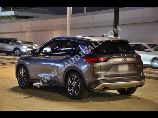 2021 انفينيتي كيو اكس 50