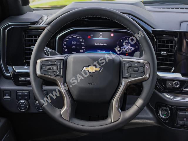 2023 شفروليه سلفرادو هاي كانتري