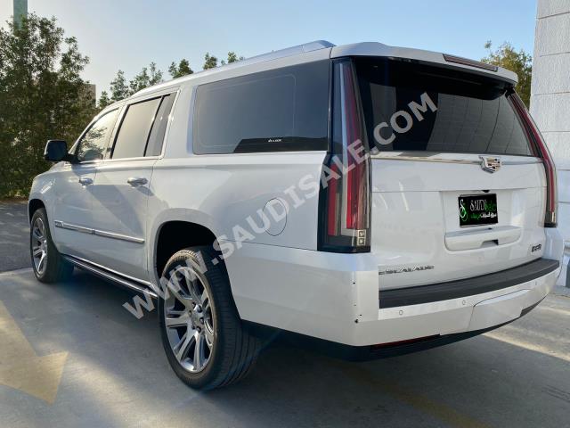 2016 كاديلاك اسكاليد بريميوم