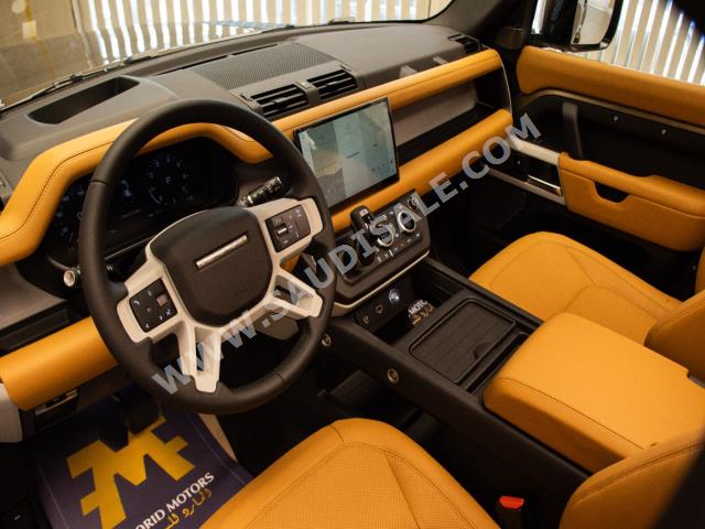 2023 لاند روفر ديفيندر