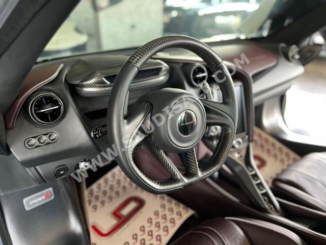 2018 مكلارين 720 إس