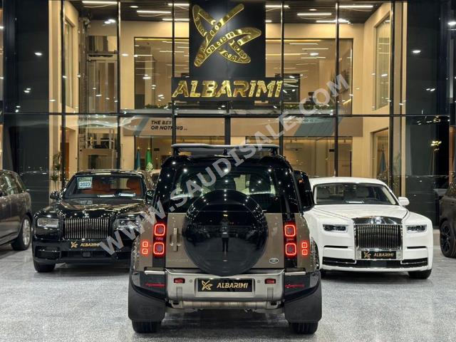 2021 لاند روفر ديفيندر