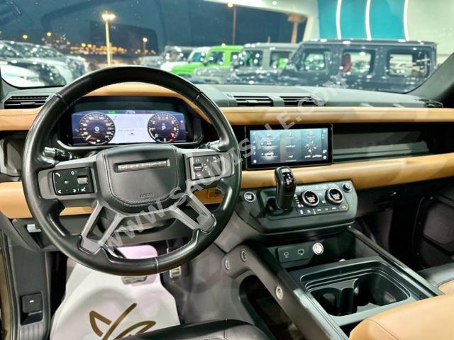 2021 لاند روفر ديفيندر