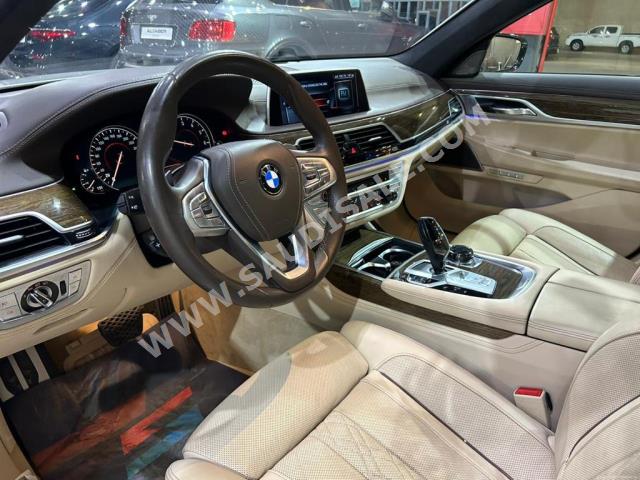 2016 بي ام دبليو الفئة السابعة 740 إل أي