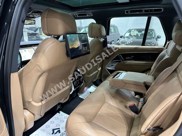 2023 لاند روفر رينج روفر اتش اس اي