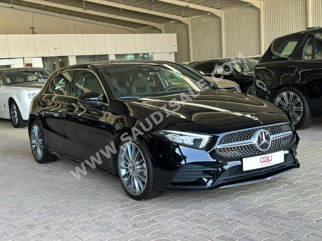 2022 مرسيدس - بنز أي 200