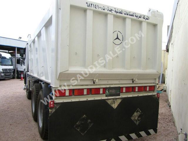 2014 مرسيدس - بنز اكتروس