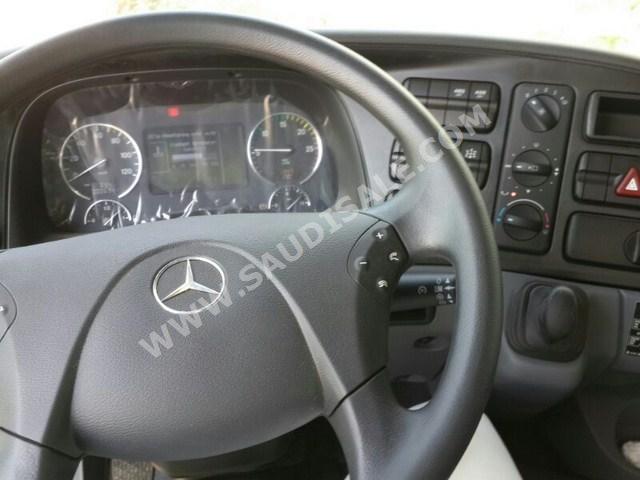 2014 مرسيدس - بنز اكتروس