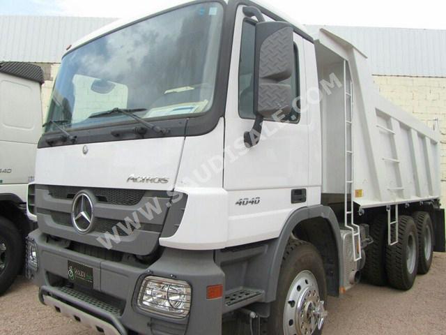 2014 مرسيدس - بنز اكتروس