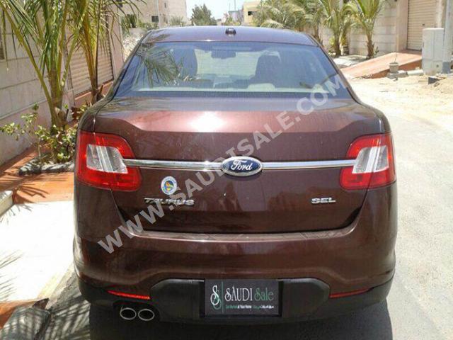 2012 Ford Taurus