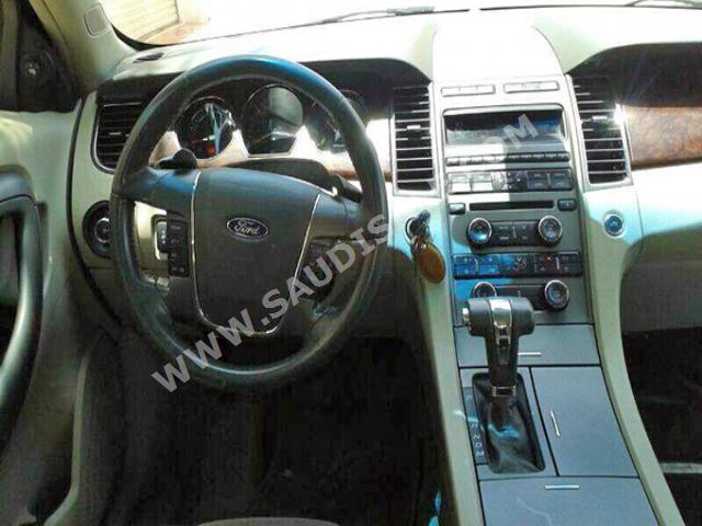 2012 Ford Taurus