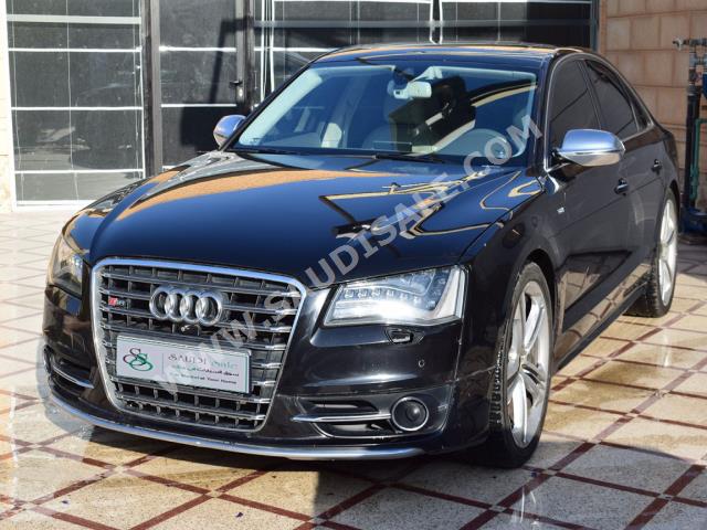 2013 Audi S8