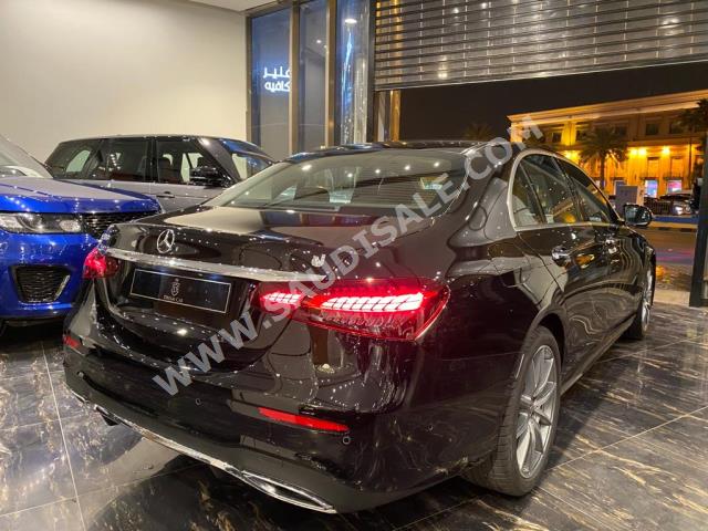 2022 مرسيدس - بنز إي 200