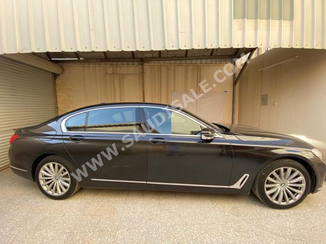 2017 بي ام دبليو الفئة السابعة 730 إل أي