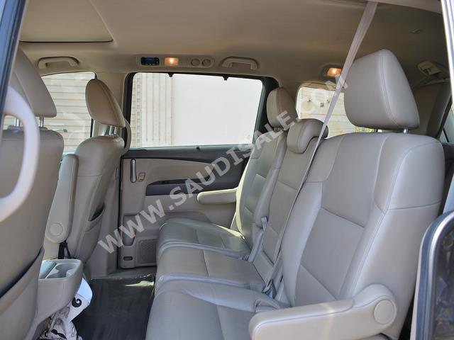 2012 هوندا اوديسي إل إكس