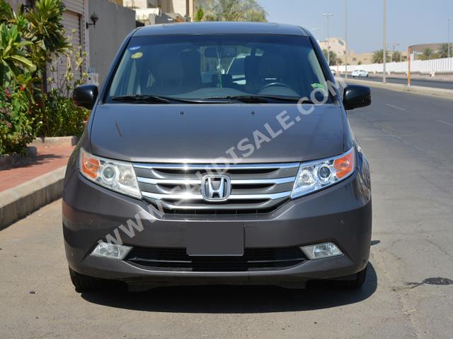 2012 هوندا اوديسي إل إكس