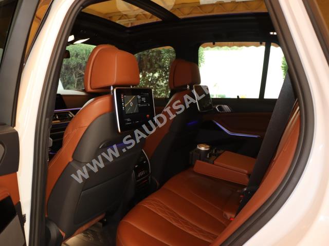 2019 بي ام دبليو الفئة اكس 5 إم كت