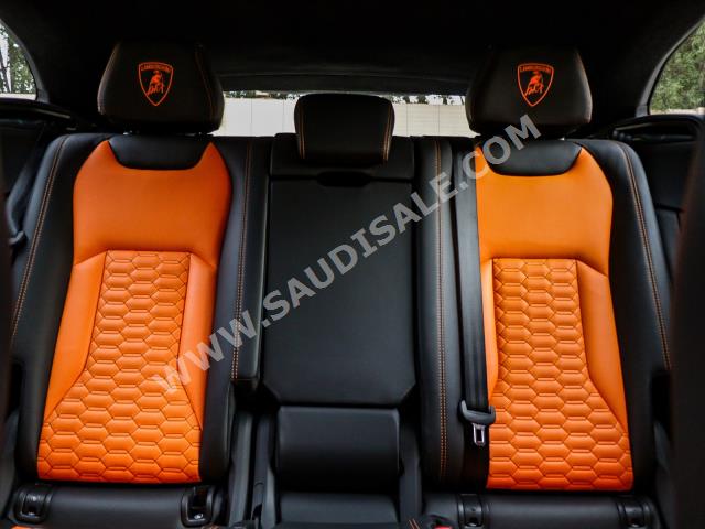 2021 لمبرجيني اوروس