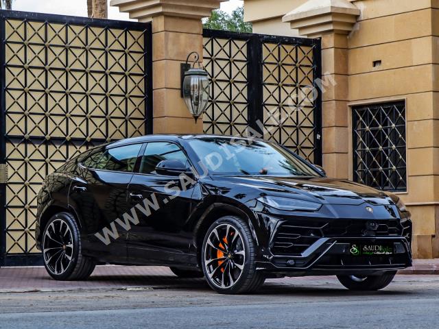 2021 لمبرجيني اوروس