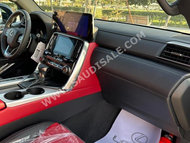 2023 لكزس إل إكس 600 إف